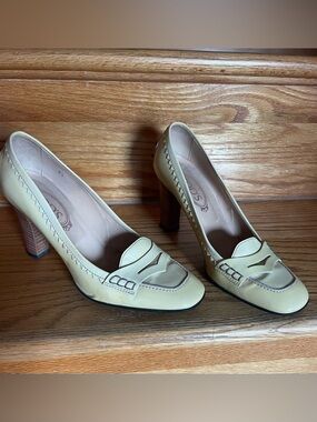 TOD’S Patent leather Heels pumps shoes size 8.5